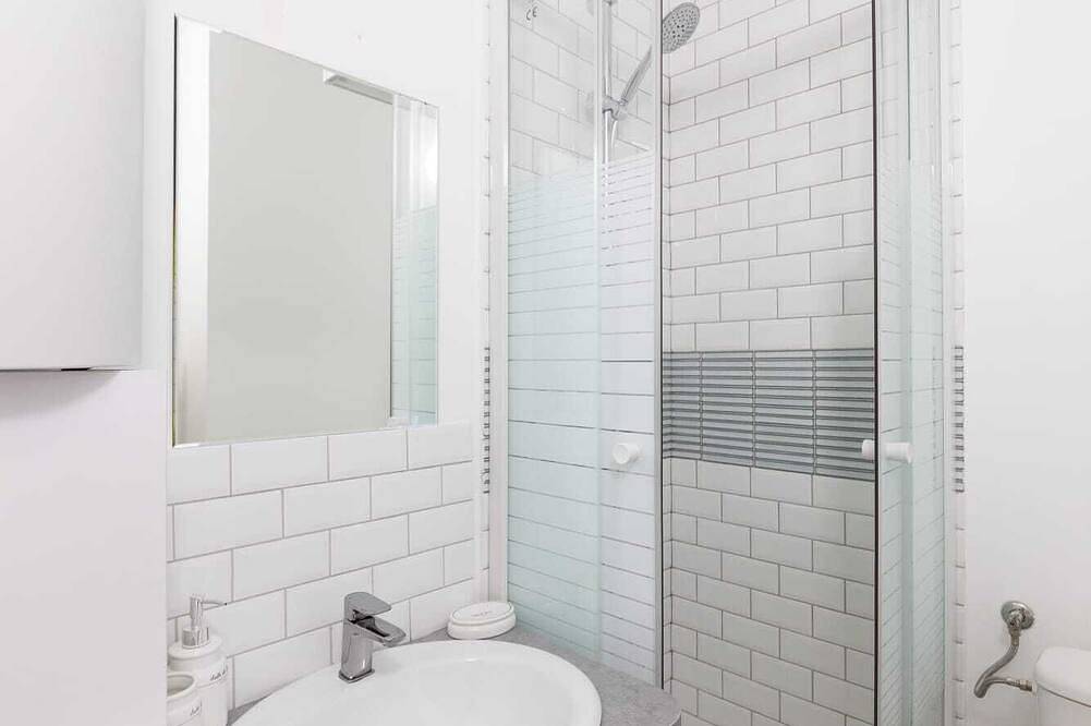 Appartement entier, Le Petit nid cocooning - Studio chaleureux et élégant in Aubervilliers, Seine-Saint-Denis