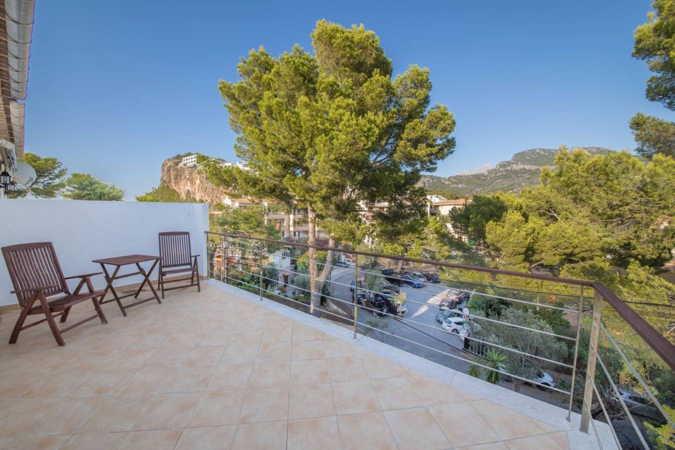 Appartement entier, Appartement de vacances Ponent avec vue sur la mer, vue sur la montagne, balcon, terrasse et piscine in Port de Sóller, Sóller