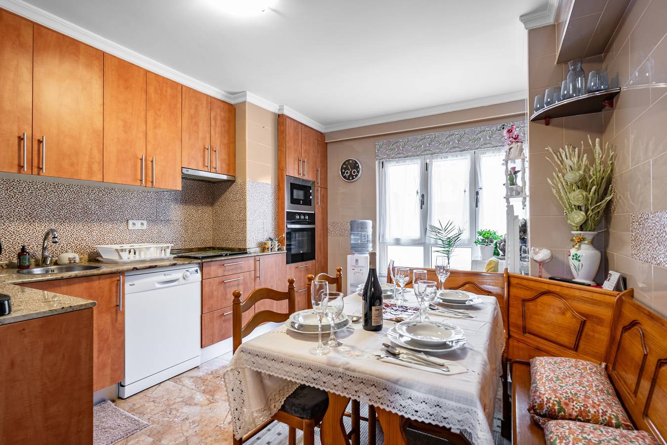 Apartamento entero, Apartamento 'Rincón De Julia' con Wi-Fi in Distrito Centro (Gijón), Gijón