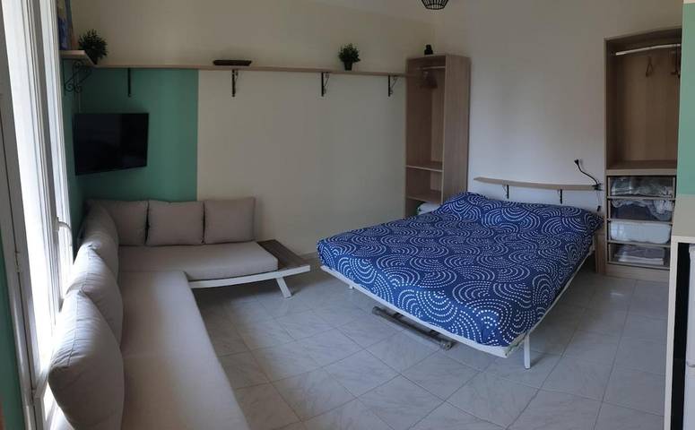 Gîte pour 3 personnes, avec vue et balcon, animaux acceptés dans Plage de La Gorguette - 2