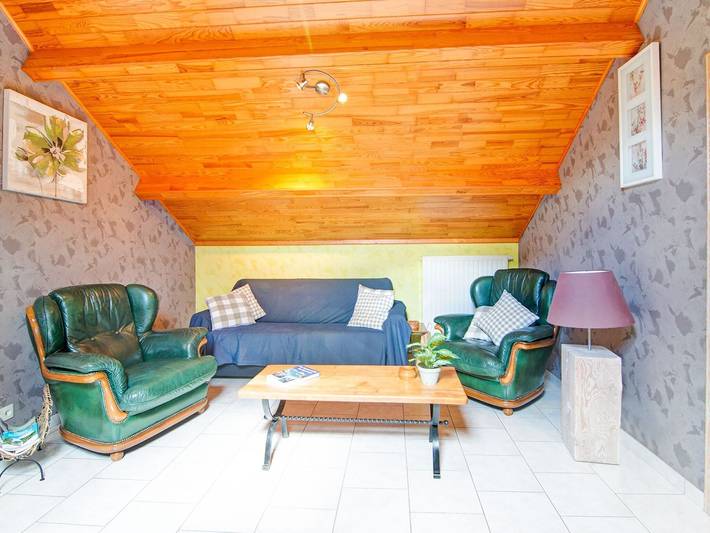 Gîte pour 4 personnes, avec terrasse à Érezée - 2