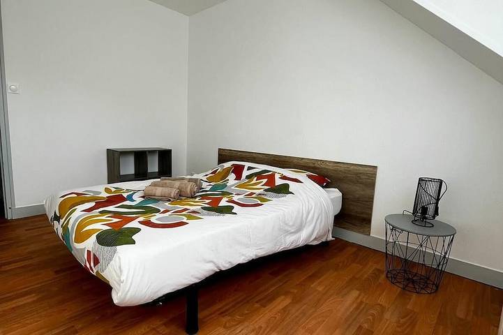 Location de vacances pour 6 personnes, animaux acceptés à Saint-Symphorien-le-Valois - 3