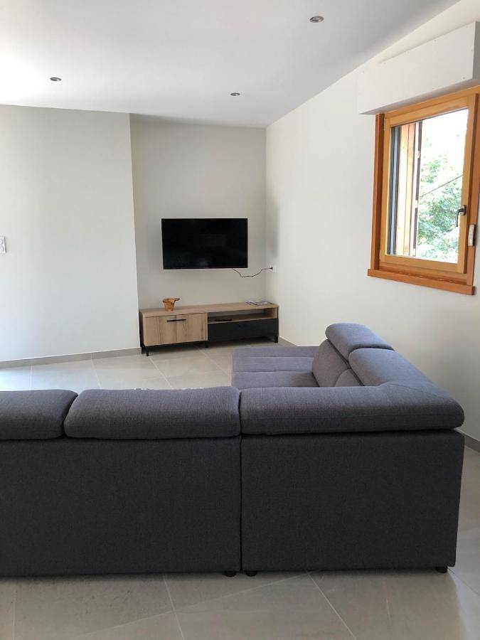 Location de vacances pour 3 personnes, avec jardin et vue, animaux acceptés à Sébrazac - 4