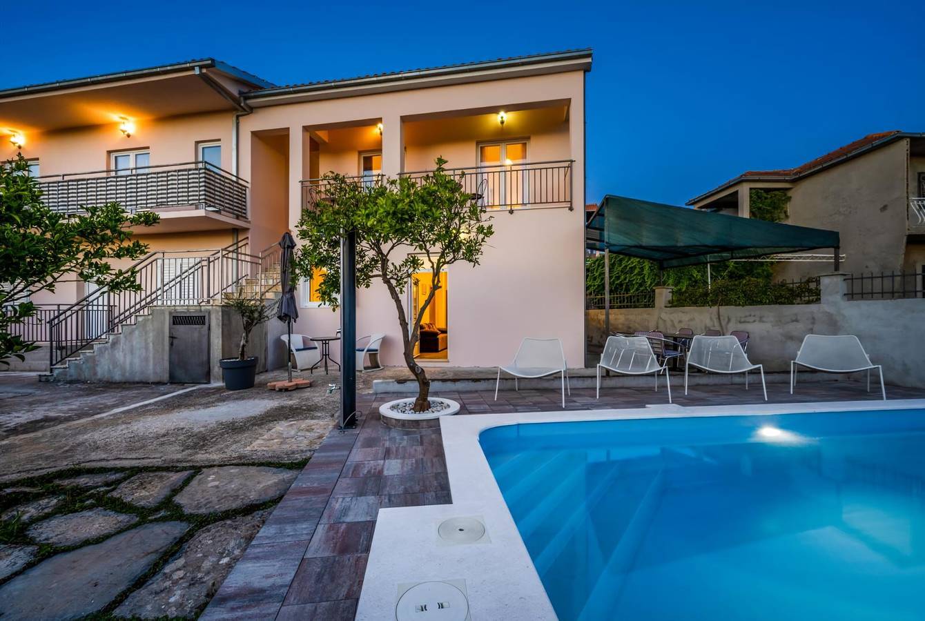 House Jakov in Ražanj, Šibenik-Knin guovlu