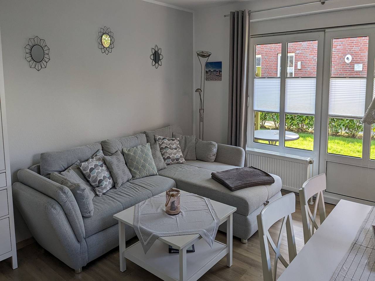 Appartement entier, Appartement 'Fewo Wittesand' avec terrasse commune, jardin commun et Wi-Fi in Hooksiel, Côte sud de la mer du Nord
