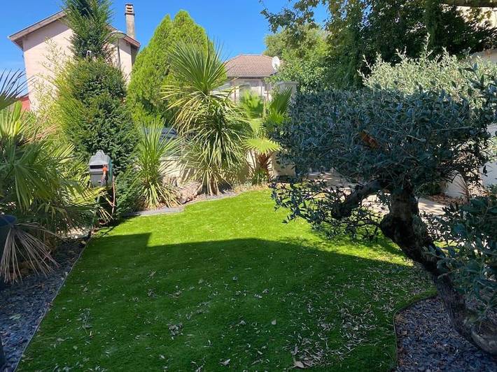 Gîte pour 2 personnes à Décines-Charpieu