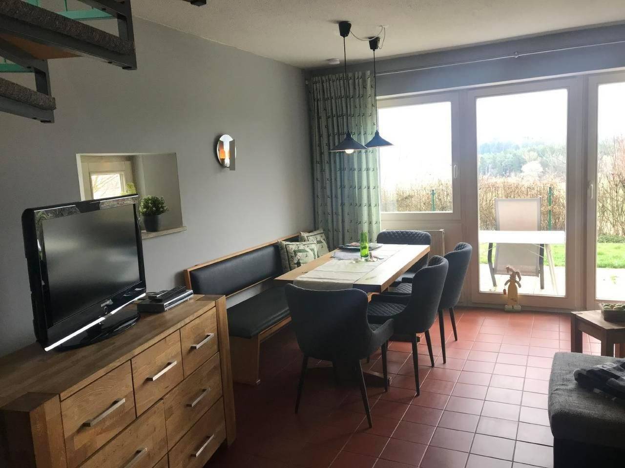 Ferienbungalow mit Blick auf das Wasser in Zandt, Ostbayern