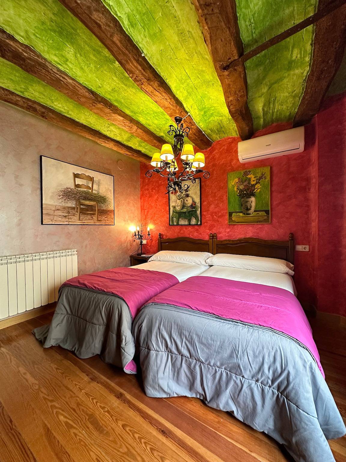 Kamer 'El Tordo' met bergzicht, wijnkelder en onbeperkt Spa-gebruik, foto 7