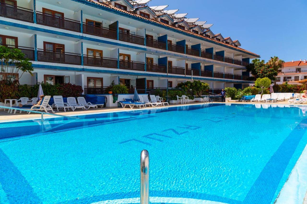 Aparthotel para 10 personas con piscina in Puerto de la Cruz, Tenerife Norte