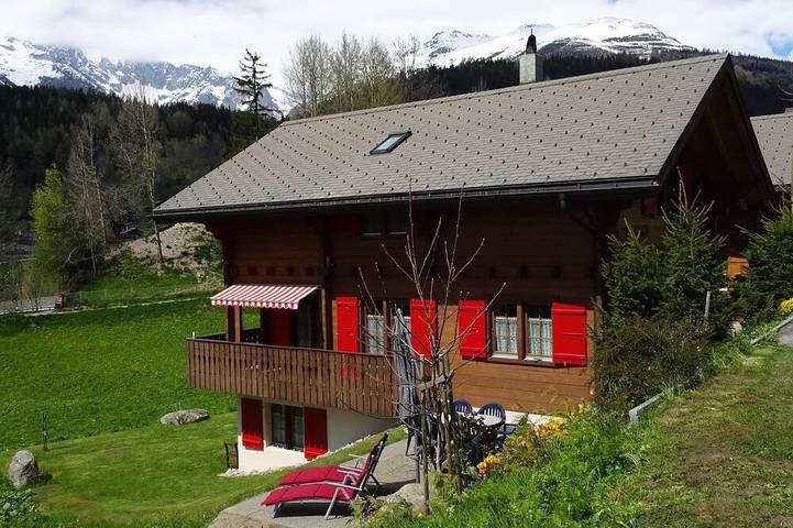 Ferienhaus für 10 Personen, mit Balkon und Garten