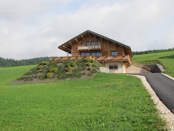 Maison de vacances pour 10 personnes, avec Balcon et Terrasse ainsi que Jardin et Sauna à Foncine-le-Haut