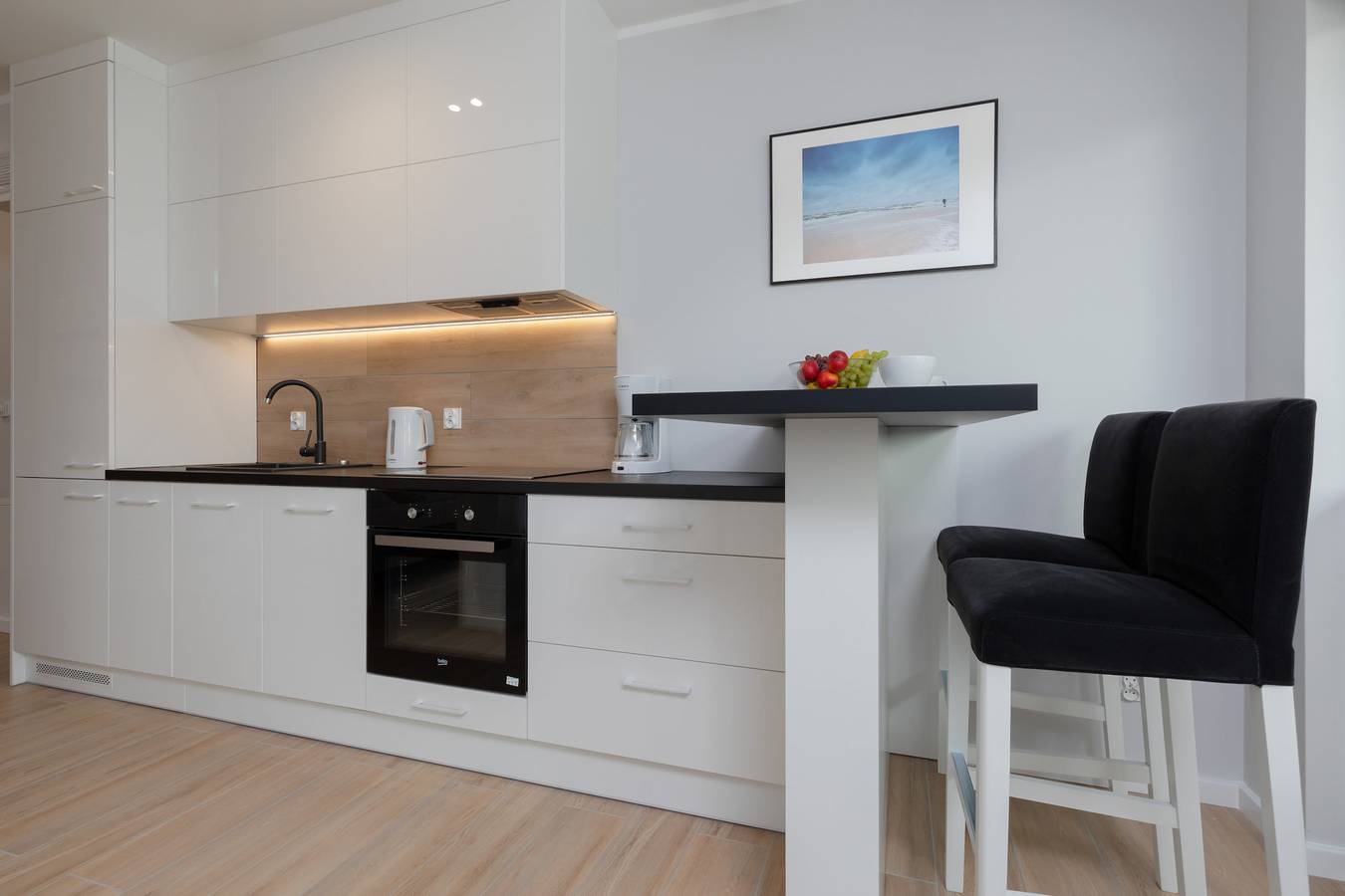 Ganze Wohnung, Modern Apartment with Balcony | Spa, Fitness, Close to the Beach in Międzywodzie, Baltic Sea Pomerania