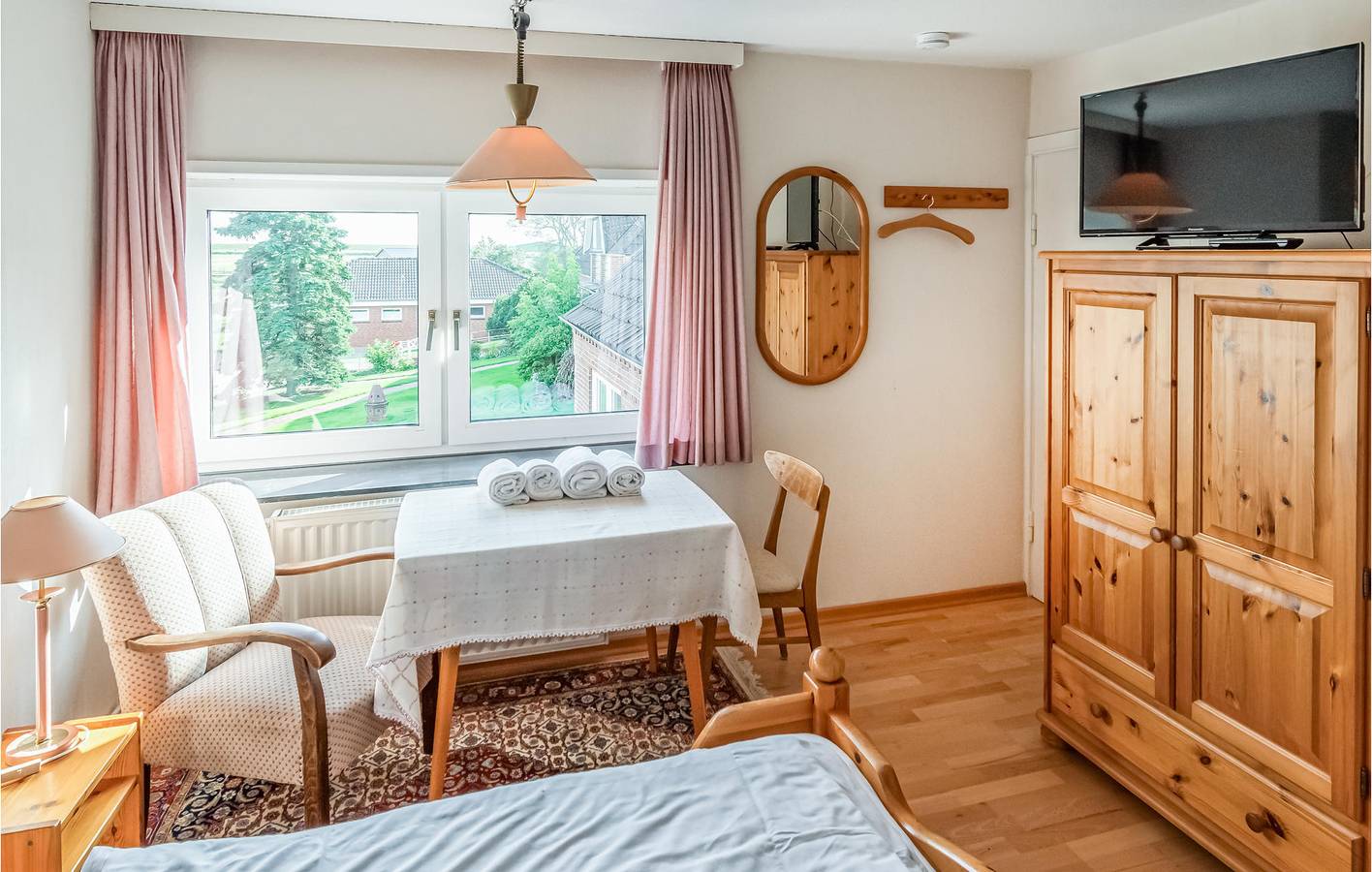 Ganze Ferienwohnung, Gemütliche Wohnung mit TV und Parkplatz, 600m zum Strand in Dagebüll, Nordsee - Schleswig-Holstein