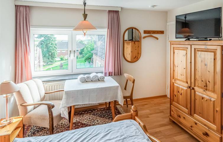 Ganze Ferienwohnung, Gemütliche Wohnung mit TV und Parkplatz, 600m zum Strand in Dagebüll, Nordfriesland