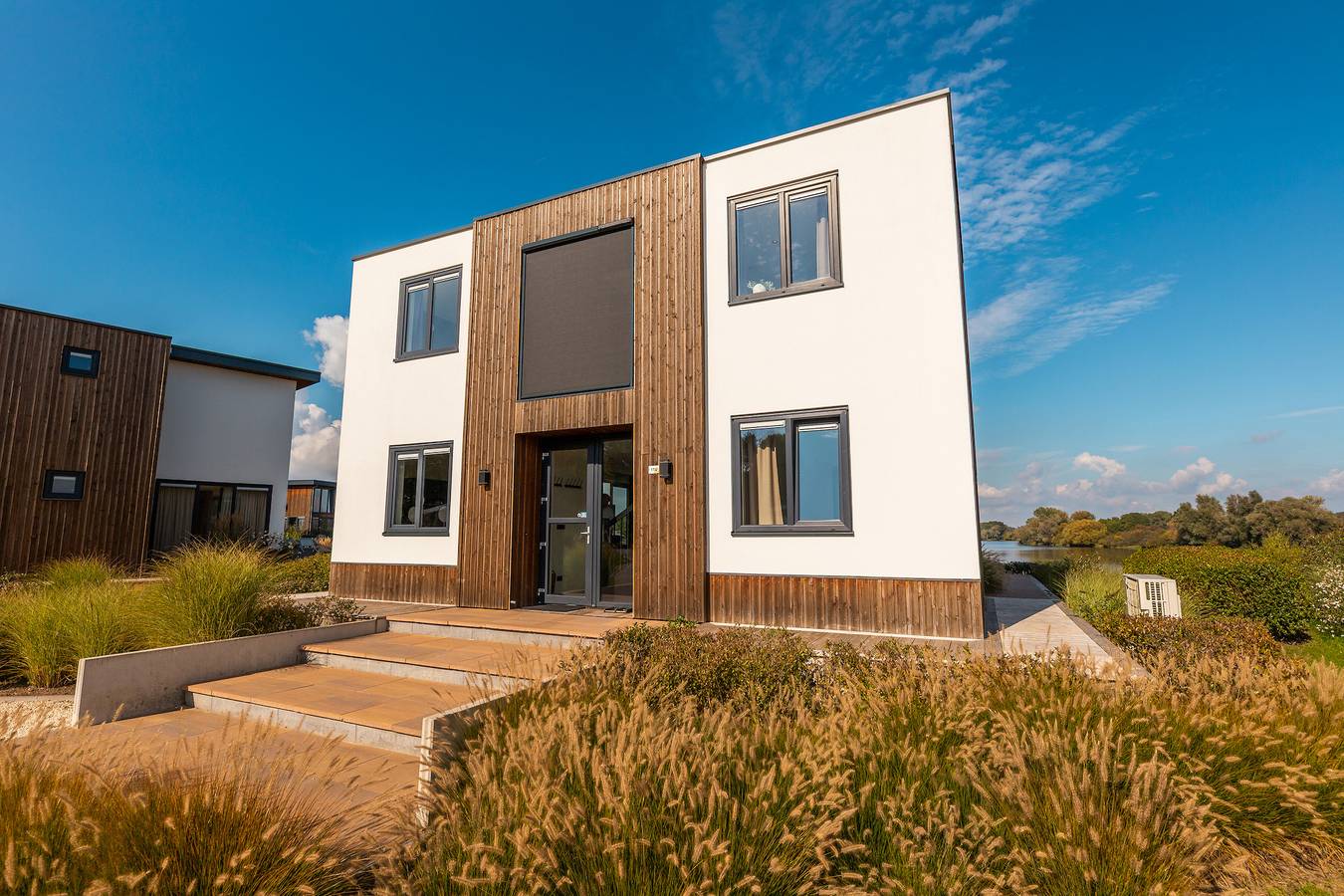 Vakantiepark Aan de Maas — Maas Villa mit Wasserblick | 10 Personen in Kerkdriel, Betuwe