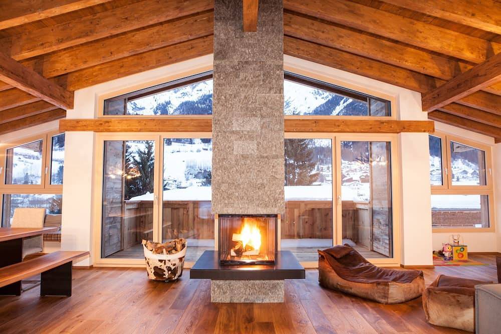 St. Anton's neuestes Chalet - Riffler Lodge - 5 Schlafzimmer mit Kamin und Sauna in Pettneu, Pettneu am Arlberg