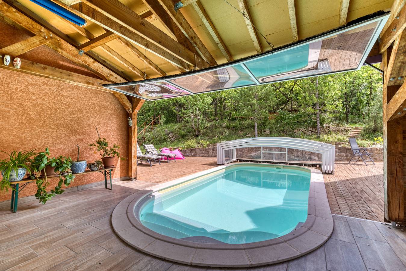 Chambre d’hôtes « Chambre Marissou » avec piscine partagée, terrasse et Wi-Fi in Soubès, Région de Lodève