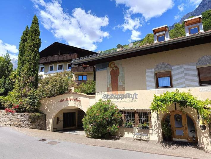 Vakantiewoning voor 2 personen, with Balkon and Terras as well as Whirlpool and Tuin in Algund