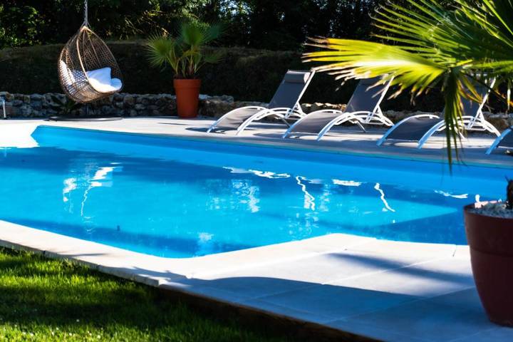 Location de vacances pour 8 personnes, avec piscine et jardin à Lorignac - 3
