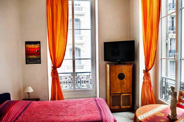 Chambre d’hôte pour 3 personnes, avec terrasse et vue à Nice - 2