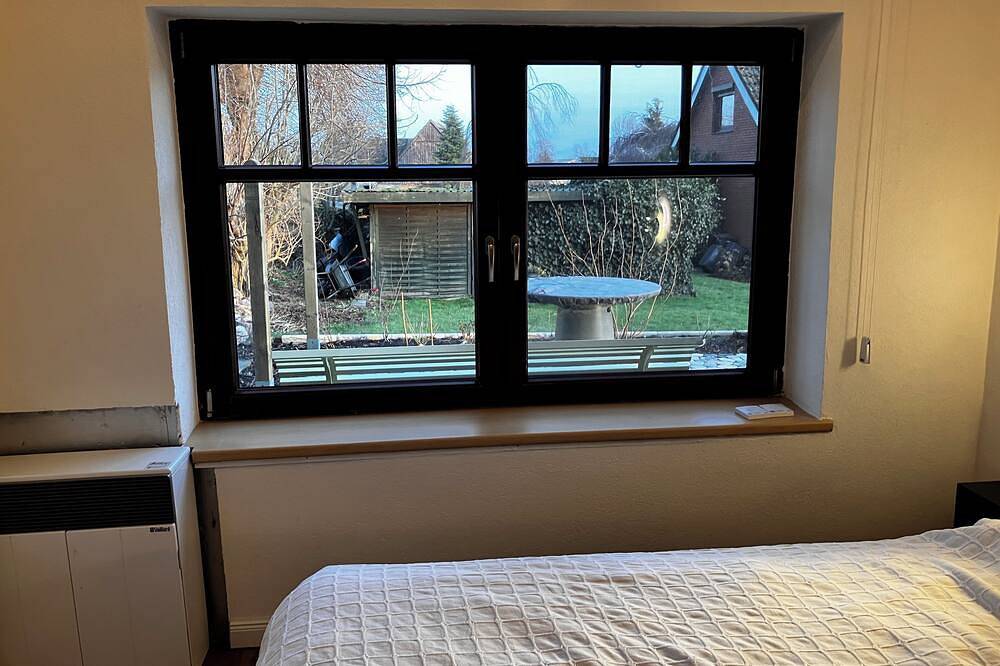 Hübsches Ferienhaus mitten im Storchendorf, Weitblick, Badestelle am Ortsrand in Bergenhusen, Eider-Treene-Sorge