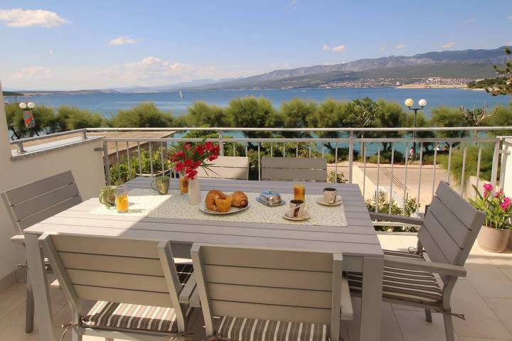 Ferienwohnung für 5 Personen, mit Balkon/Terrasse in Kvarner Bucht