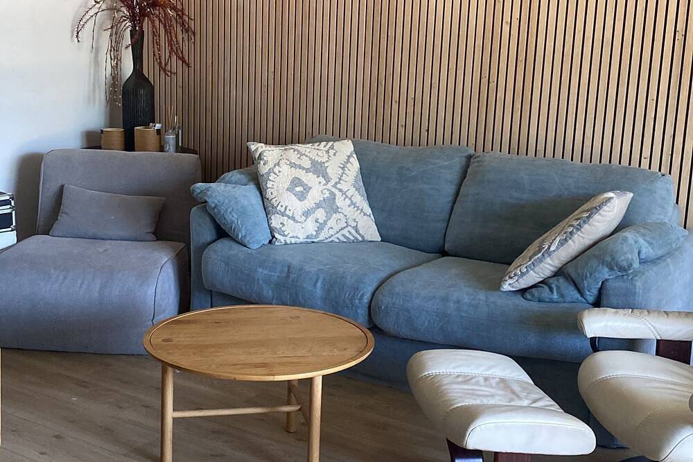 Apartamento entero, Superb apartment in small harbor with lake and marina views. in Aix-les-Bains, Chambéry region