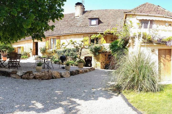 Casa rural para 6 personas, con piscina y jardín, Se admiten mascotas - 1