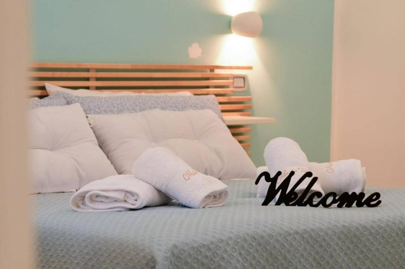 Madre Terra Airport Apartment & Rooms – Quadruple Suite with Mountain View Terrace in Terrasini, Palermo Province