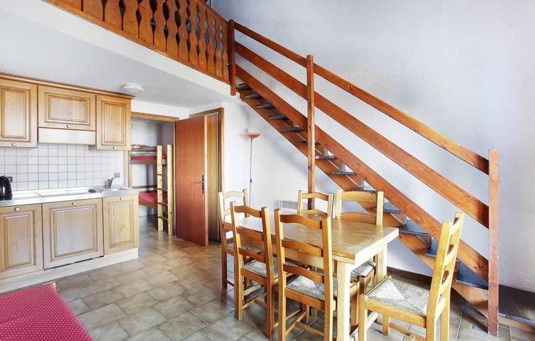 Gîte pour 4 personnes, avec piscine, adapté aux familles dans Les Carroz - 3