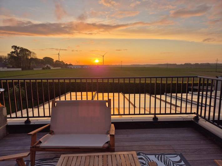 Chambre d’hôte pour 3 personnes, avec Terrasse et Jardin ainsi que Piscine et Vue