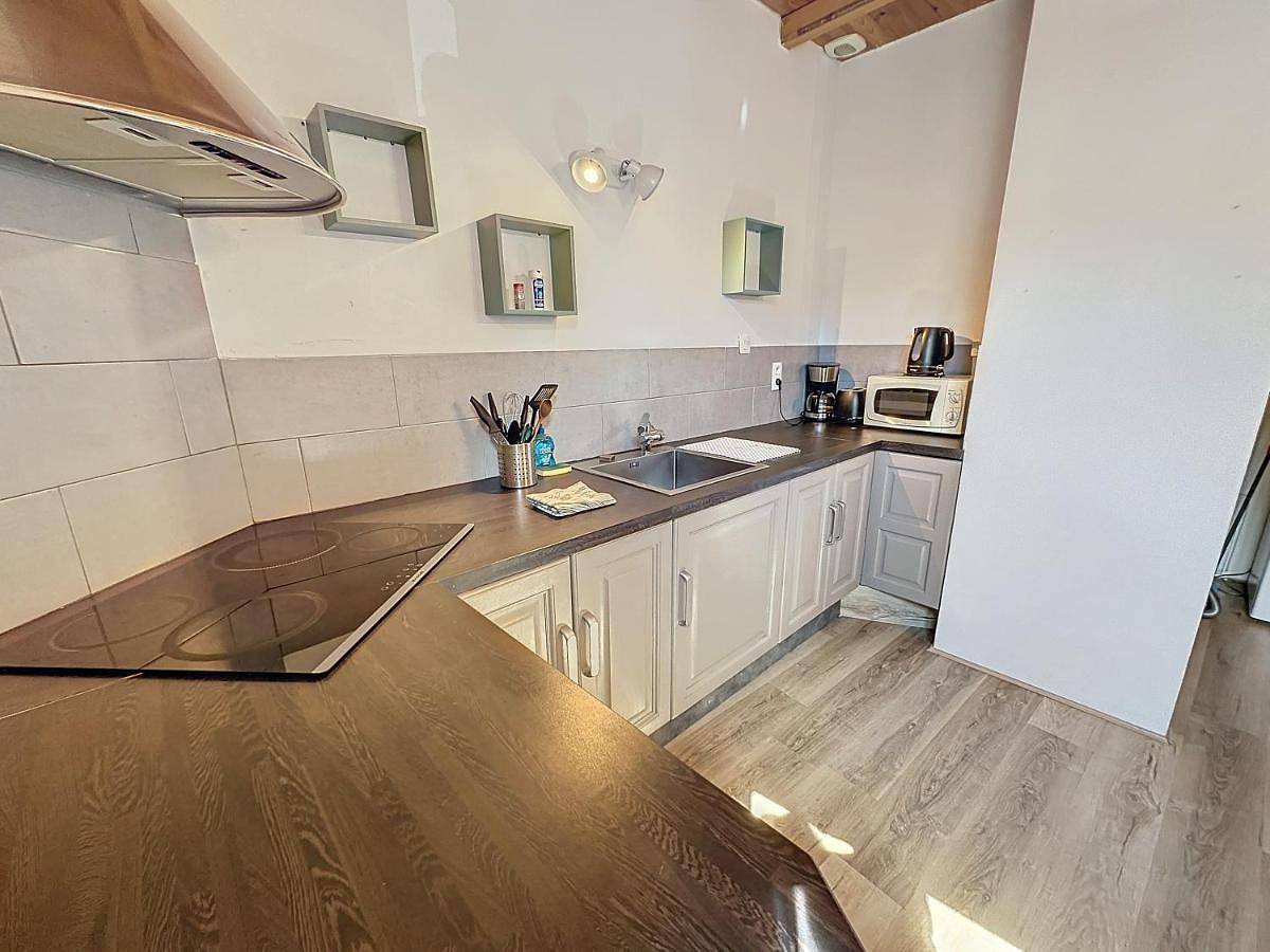 Appartement entier, Two-Bedroom Apartment in Saint-Gaudens, Haute-Garonne