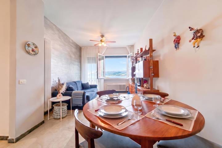 Appartamento intero, Torre Sea-View Apartment in Lido di Torre del Mare, Bergeggi