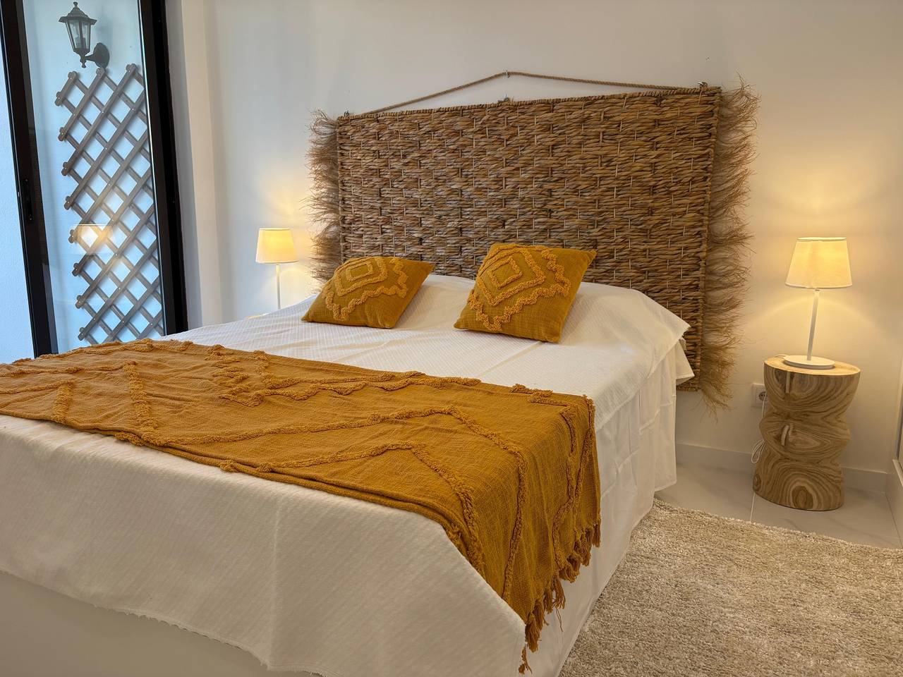 Entire apartment, Apartment 'Farol' with Balcony, Wi-Fi and Air Conditioning in Carvoeiro, Lagoa