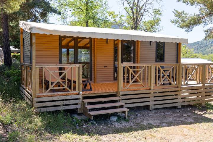 Camping für 4 Personen, mit Balkon/Terrasse und Terrasse in der Verdonschlucht