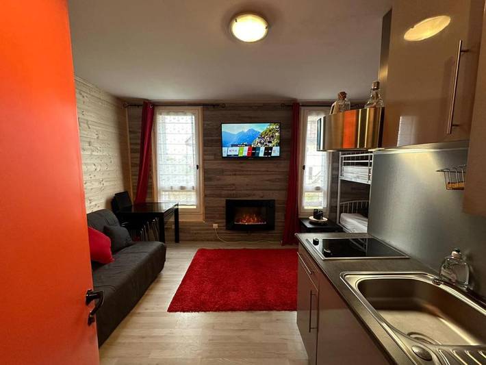 Gîte pour 4 personnes, avec vue et piscine dans Guzet-Neige - 3