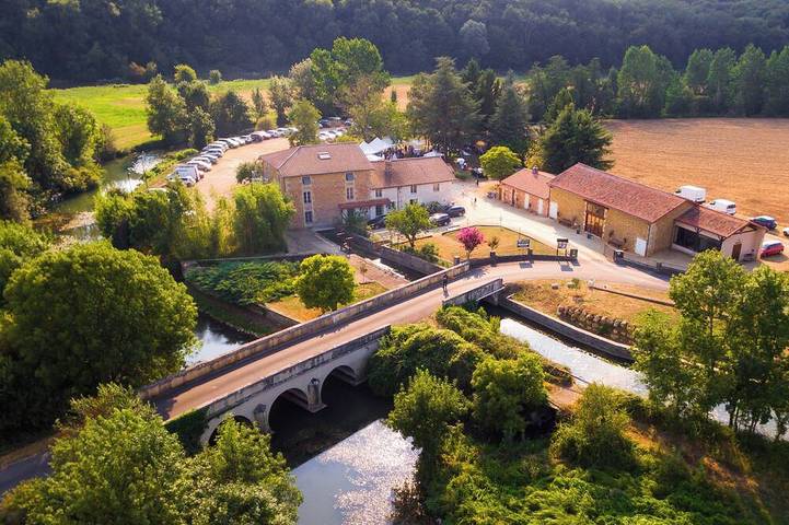 Maison de vacances pour 32 personnes, animaux acceptés