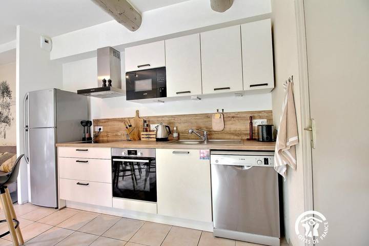 Gîte pour 2 personnes, avec Terrasse et Jardin ainsi que Piscine et Vue à Pluvigner - 3