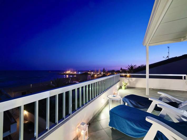 Gîte pour 4 personnes, avec terrasse à Marina di Ragusa - 2