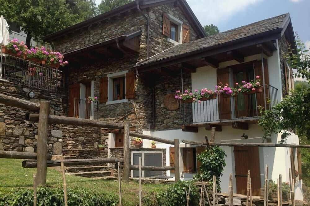 Hütte für 3 Personen in Cossogno, Lago Maggiore (Piemont)