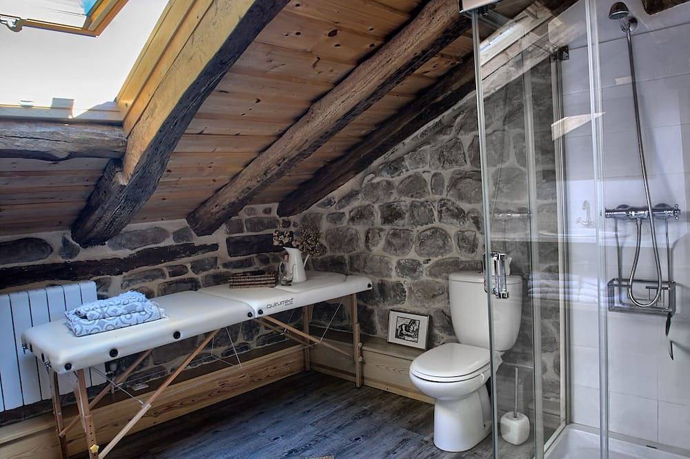 Apartamento entero, Apartamento Rural - La curva de María situado en el Parque Natural Reserva Saja in Renedo de Cabuérniga, Cabuérniga