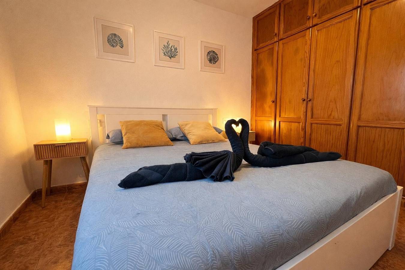 Vacation Home 'Kalendra Jable' with Mountain View, Private Terrace and Wi-Fi in Los Cocoteros, Teguise