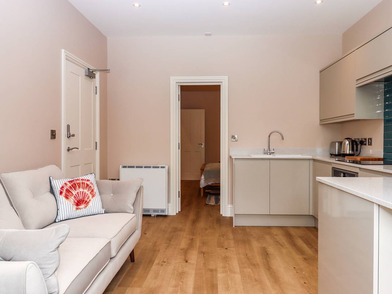 Entire apartment, 1 Sea Otter House in Teignmouth, Devon