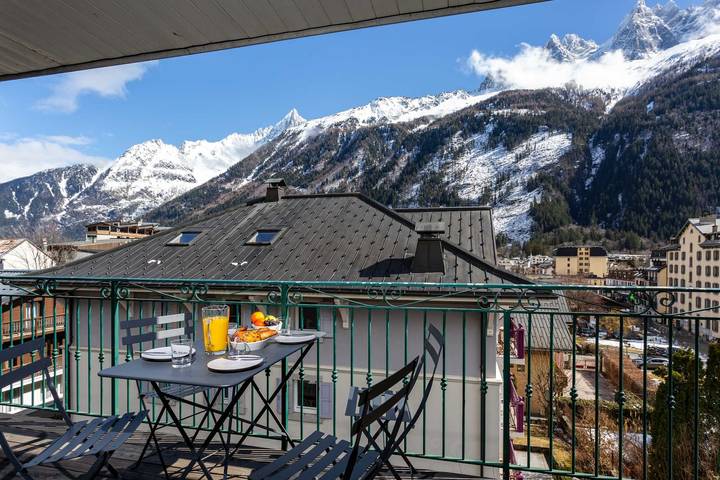 Gîte pour 6 personnes, avec balcon/terrasse et balcon dans Office De Tourisme De La Vallee Blanche - 2