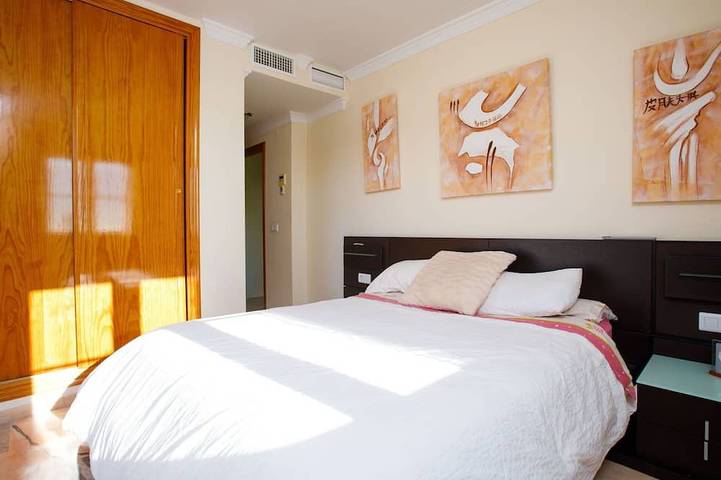 Beautiful private villa for 8 people with private pool, Wifi, A/C, Tv and terrace in Benajarafe, Vélez-Málaga
