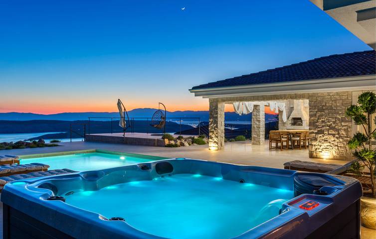 Dom dla 8 osób, z ogród i taras, zwierzęta dozwolone w Jadranovo