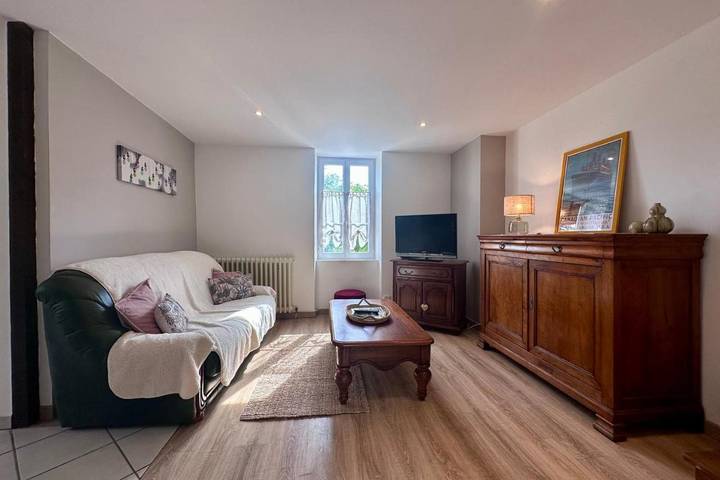 Location de vacances pour 7 personnes, avec jardin à Perpezac-le-Noir - 2