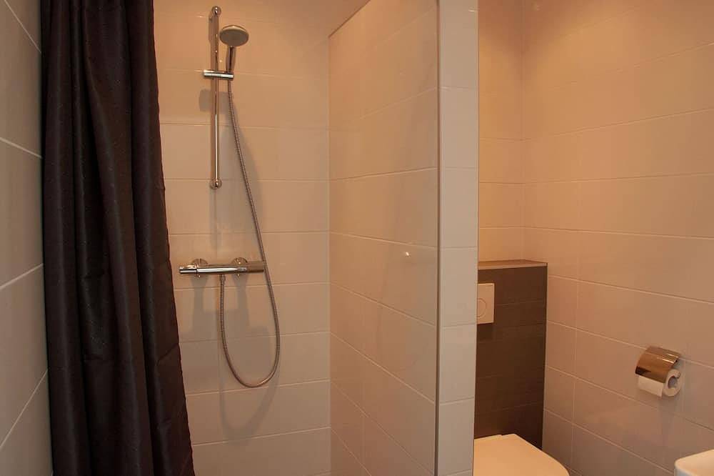Ganze Wohnung, Charmantes Apartment in Langweer mit Bootssteg in Ijsselmeer