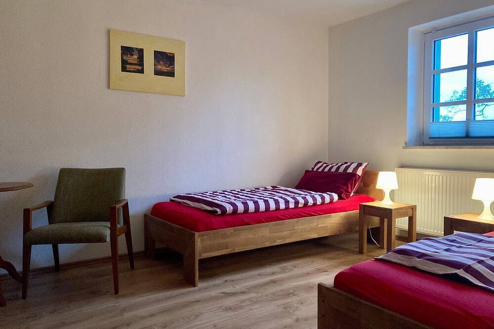 Ganze Wohnung, Thomsen: Urlaubsentspannung mit großem Garten - Fewo Thomsen in Tarp, Eider-Treene-Sorge