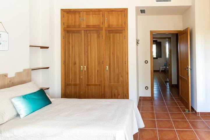 Casa Rural La Garrida Almodóvar del Río in Almodóvar del Río, Córdoba Province